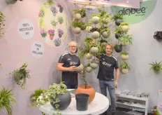 Arnoud Kroezen and Frank Timmerman, who combine development, production and sales of the Globee plant concept with the Greenbee foundation, which wants to educate children all about growing and greenery